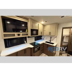 Autocaravana Keystone RV Cougar Sport 2700BH Modelo Nuevo 2026, 31 pies 11 pulgadas, Gris, Quinta Rueda - Product Image 2