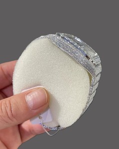 Reloj de Lujo con Movimiento de Diamantes Moissanite, Esfera de Cristal y Correa de Acero Inoxidable - Product Image 3