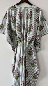 ชุดเดรสแขนยาวสไตล์เกาหลีสำหรับผู้หญิง, ผ้าฝ้าย100% พิมพ์ลายดอกไม้ใส่นอนชายหาดใส่บิกินี่น้ำหนักเบาธรรมชาติ - Product Image 3