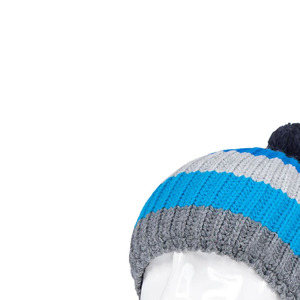 Gorro de Punto Unisex de Diseño Premium, Cálido y Elegante, Hecho de Acrílico Suave, Perfecto para el Invierno, Moda Casual - Product Image 3