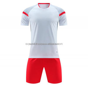 Ensemble d'entraînement de football personnalisable à manches courtes avec logo frontal, nouvelle tenue de football en gros - Product Image 1