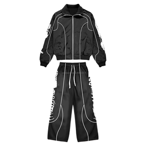 Conjunto Deportivo Personalizado de 3 Piezas, Chaqueta Cortavientos Ligera Reflectante con Cremallera Desmontable y Pantalones Deportivos de Nailon para Hombre - Product Image 1