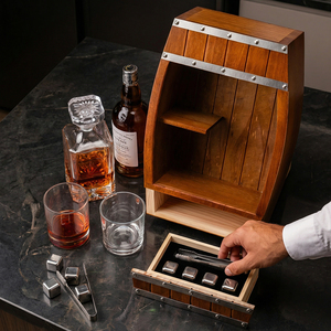Juego de Decantador de Whisky de Vidrio Personalizado con Logotipo Grabado y Vasos en Caja de Regalo para Bourbon, Brandy y <span class=keywords><strong>Vodka</strong></span> - Product Image 2
