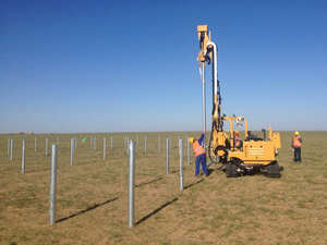 Vis hélicoïdales de fondation pour le <span class=keywords><strong>fixation</strong></span> de modules solaires pour projets commerciaux - Product Image 6