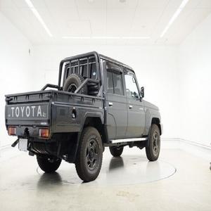 OPTION complète TOYOTA LANDCRUISER PICKUP 2017 2018 2020 / TOYOTA LAND CRUISER V8 à vendre - Product Image 1