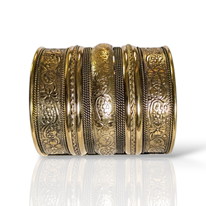 กำไลข้อมือทองเหลืองทำมือแบบโบโฮ กว้าง 3 นิ้ว |   กำไลข้อมือสลักลายชนเผ่า |   ขายส่งเครื่องประดับแอฟริกันแบบ OEM - Product Image 3