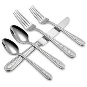 Ensemble de couverts en métal en acier inoxydable au design antique le mieux noté pour la maison et le restaurant avec un style artisanal unique - Product Image 1