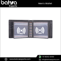 Dompet Pria Kualitas Terbaik Desain Vintage Modern Lipat Dua Pendek Dilengkapi RFID Proteksi Kulit Asli Lapisan Katun Dapat Disesuaikan Buatan India