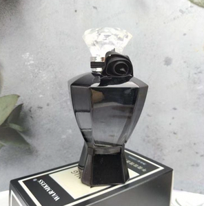 Botella de Vidrio para Perfume Philippi, Grabada con Tapón, Compatible con Difusor de Varillas para Fragancias - Product Image 3