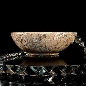 Bol décoratif en bois fabriqué à la main pour centre de table plat de présentation en bois naturel rustique pour la maison salon et décor de cuisine - Product Image 1