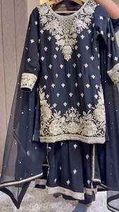 2025 nouvelle Collection ensembles de costumes Sharara embellis traditionnels pour les fêtes mariages et festivals vêtements indiens et pakistanais - Product Image 4