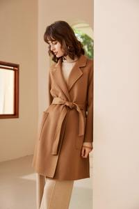 Cappotti in Cashmere di alta qualità eleganti di lusso invernale fatti a mano su misura lungo involucro di lana per le donne - Product Image 3