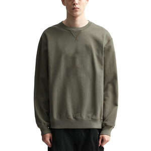 Pull à col rond vintage lavé à l'acide de couleur unie pour hommes de haute qualité avec des perles douces fabriquées au Pakistan - Product Image 3