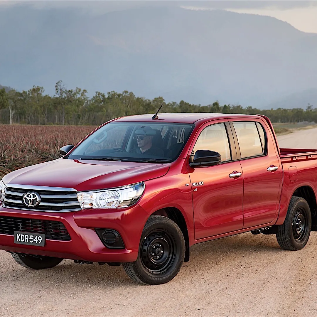 Modifiye kullanılan HILUX 2020,2023 PARA Used DE ALTA VELOCIDADE benzin ve gasoil motor 165hp küçük kamyon 4x4 Dongfeng