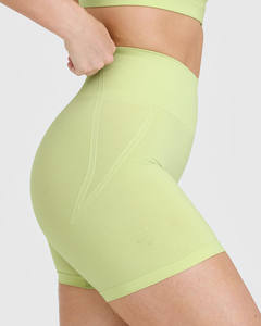 Short de yoga respirant personnalisé pour femmes short de yoga confortable et élégant pour femmes avec des prix bon marché - Product Image 3