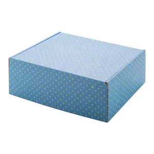 CreaBox Post M Set Regalo Personalizzati Opzioni di Merchandising su Misura - Product Image 1