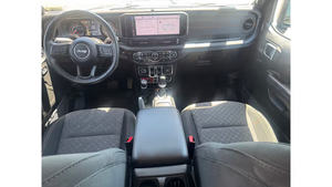 Jeep Gladiator Mojave 2024 Usado en Excelentes Condiciones - Product Image 2