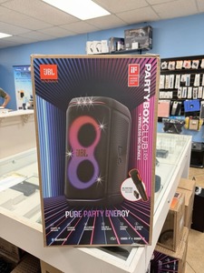 Altavoz Portátil para Fiestas PartyBox Club 120 de Buena Calidad con 2 Micrófonos Inalámbricos y 3 Años de Garantía - Product Image 1