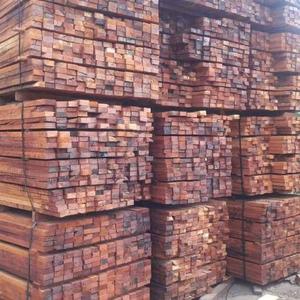 Poutres carrées en bois de teck, billes de bois carrées, bois dur Tectona Grandis, qualité structurelle, vente en gros FOB - Product Image 1