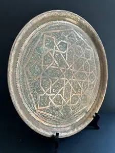 Bandeja de cobre de diseño premium con detalles ornamentales para casas modernas y clásicas disponibles a un precio asequible - Product Image 5