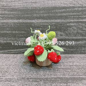 Precio directo de fábrica lindo hecho a mano fresa maceta decoración del hogar Festival regalo flor Artificial tejer flor ganchillo regalo - Product Image 2