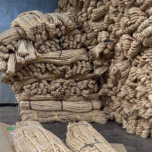 Meilleur prix Vietnam corde torsadée en jacinthe d'eau 10/12mm matériau séché brut pour meubles artisanat produits agricoles - Product Image 1