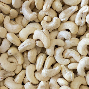 Venta Caliente Mejor Precio Anacardos W320 Crudos Kaju Badam 1Kg Empaque de Marca Privada Disponible Santigo Vietnam Alta Calidad - Product Image 1