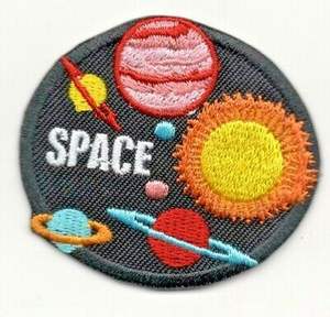 Insigne personnalisé personnalisé entièrement brodé logo patchs étiquette tissée pour fin pli sur les vêtements - Product Image 1