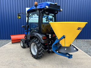 Nuevo Tractor Compacto Solis 26 HST (Hidrostático) 4WD con Cabina, Nuevo Quitanieves Frontal de Servicio Pesado DW Tomlin de 1.65m y Nuevo Depósito de 500 L - Product Image 6