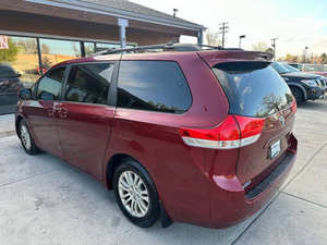 Usado 2013 T * oyota Sienna XLE - Product Image 3