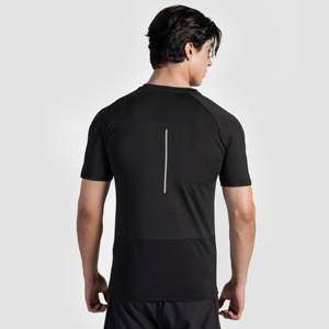 Maillots de sport à contour noir - Product Image 1