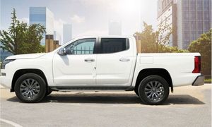 New/USED Mitsu bishi L200 SPORTERO GLS DIESEL MODEL Automatic transmission 5 seater - Product Image 5