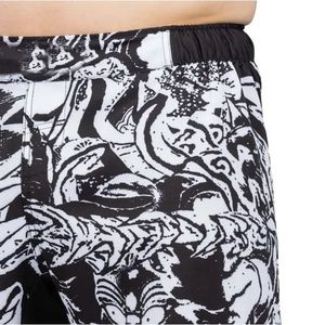 Shorts de boxe en soie personnalisables OEM Mma Shorts Taille personnalisée et couleur du logo - Product Image 4