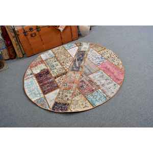 Alfombra Redonda Vintage de 4.6x4.6 pies, Alfombra Turca de Lana con Diseño Floral Rojo - Product Image 1