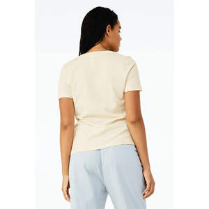 Airlume – T-Shirt à manches courtes et col en v pour femme, 100% en coton peigné et à anneaux, simple, naturel, 4.2 oz - Product Image 3