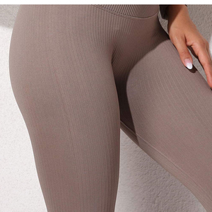 Conjunto de Yoga de Talla Grande de Poliéster y Elastano de Secado Rápido para Mujer, Leggings de Gimnasio, Conjuntos de Sujetador Deportivo Transpirable, Ropa Deportiva, OEM Personalizado - Product Image 6