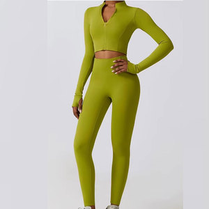 Conjunto Deportivo de 3 Piezas para Mujer, Venta Directa de Fábrica, Alta Calidad, Diseño Sólido, Transpirable, de Secado Rápido y Sin Costuras - Product Image 1