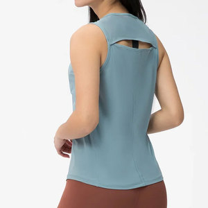 Women's High Quality Quick Dry Sleeveless Gym Fitness Top Polyester Tank Top Embroidery Print Plain Casual Design - Product Image 4