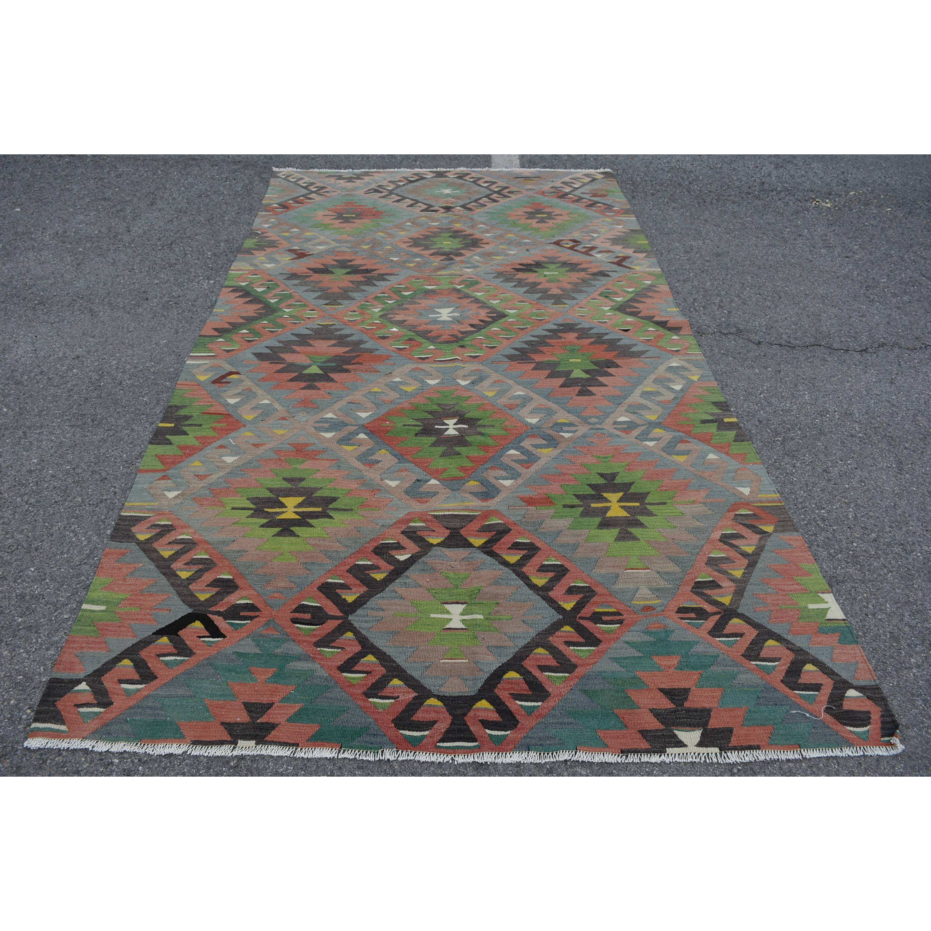 สีเขียว