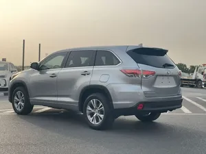 TOYOTA HIGHLANDER LE 2015 USADO, Volante a la Izquierda/Derecha - Product Image 2