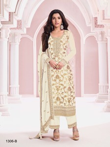 Vente à l'exportation de l'élégant Salwar Kameez pour les femmes de style traditionnel, design et moderne pour toutes les occasions disponibles à bas prix - Product Image 2