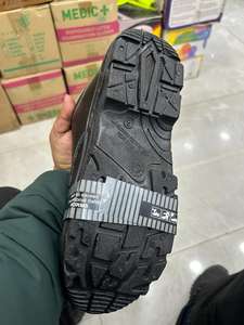 Men's <b>Lightweight</b> Steel Toe Anti-Puncture Work <b>Shoes</b> Slip-Resistant Factory Use All Seasons High Quality India - Product Image 4