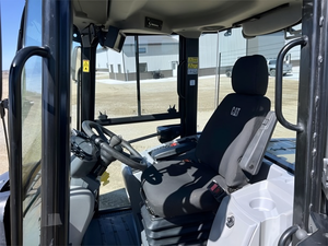 2023 pour CATERPILLAR 910 Chargeuse sur pneus efficace avec moteur central et composants de pompe prêts à être expédiés pour les projets de terrassement - Product Image 3