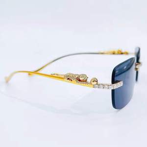 Lunettes de soleil en métal personnalisées, tendance, serties de diamants en moissanite, protection UV400, boîte de luxe durable pour unisexe - Product Image 3