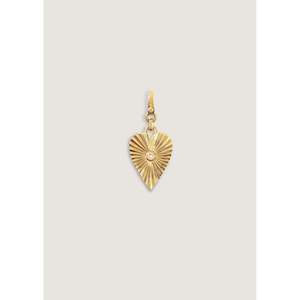 Collier élégant avec pendentif cœur côtelé en diamant et détails de diamants complexes - Product Image 1