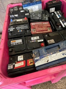 Déchets de batteries 100% purs en vente, batteries au plomb-acide sèches et vidées, prêtes à l'exportation dans le monde entier, déchets de batteries au plomb disponibles à bas prix - Product Image 3
