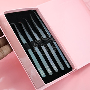 <b>Top</b> Quality Fiber Tip Lash 90 Degree Volume Tweezer Russian Volume Eyelash Extensions Curved Black Classic Tweezer for Isolation - Product Image 1