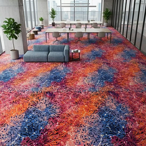 Piastrella di Moquette in Nylon di Alta Gamma 1m X 1m con Motivi Colorati, Design Artistico Simil-Corallo per Uffici di Lusso, Hall e Spazi Commerciali - Product Image 1
