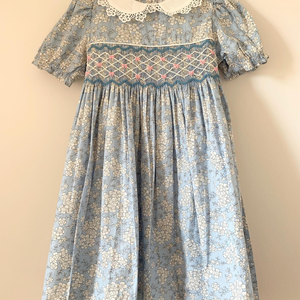 Vestido de lino suave hecho a mano para niñas pequeñas, estilo informal para el primer cumpleaños de niños pequeños, OEM hecho en Vietnam - Product Image 3