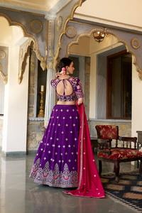Exquisita Regal Vichitra Silk Lehenga Choli Ropa étnica india tradicional detallada intrincada para fiestas de verano Diwali - Product Image 4